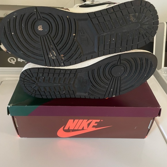 Jordan 1 High OG Crafted Size 9M - Picture 5 of 5